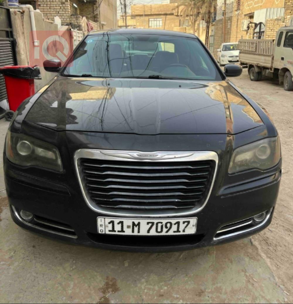 كرايسلر 300